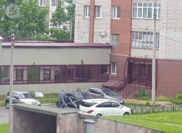 Сообщение о бомбе на улице Карла Маркса в Ижевске проверили спецслужбы
