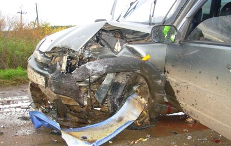 Водитель «Нивы» погиб в лобовом столкновении с иномаркой в Удмуртии