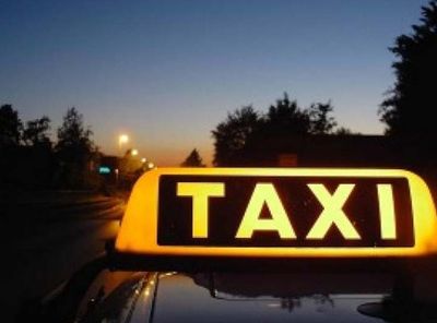 Увинские таксисты незаконно присвоили пособие по безработице