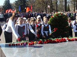 Школьники Ижевска почтили память погибших на фронте