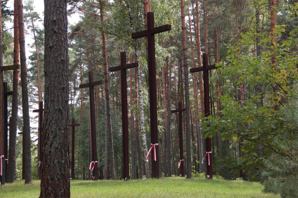 Исследователи находят все больше подтверждений расстрела поляков в Катыни немцами