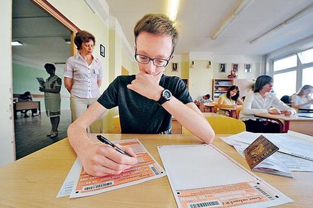 Стали известны даты единого государственного экзамена для школьников России