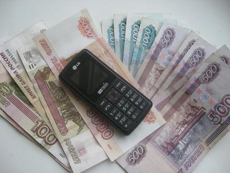 Пожилая пара в Глазове перевела на счет мошенников более 400 тысяч рублей