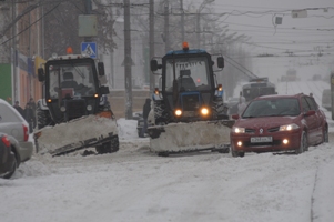 Число снегоуборочной техники в Ижевске сокращается по ночам
