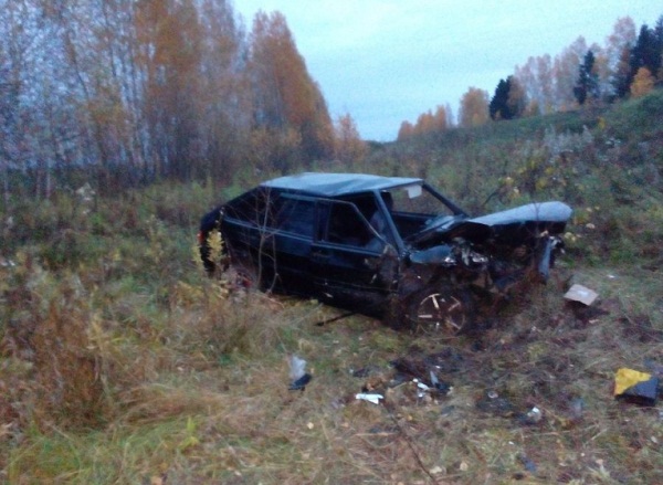 Два человека погибли в перевернувшемся в Селтинском районе автомобиле