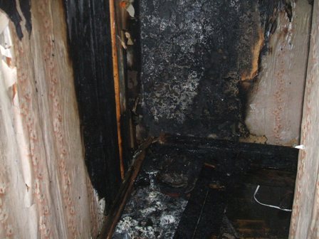 Неправильное использование электрооборудования стало причиной пожара в Сарапуле