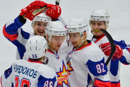 Хоккейный клуб "Ижсталь" в Казани победил местный "Барс" со счетом 5:0