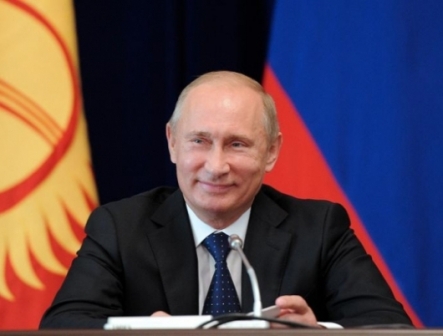 Владимир Путин хочет сократить себе зарплату на 10%