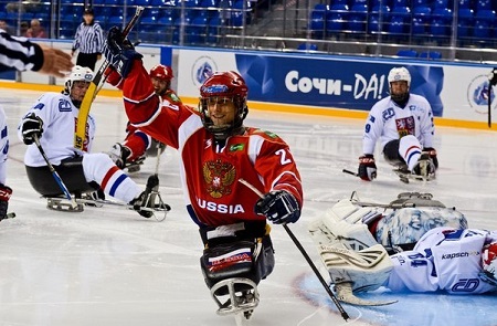Команда России впервые стала чемпионом Европы по следж-хоккею