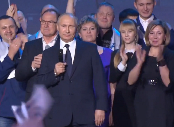 Владимир Путин объявил о намерении участвовать в выборах президента в 2018 году