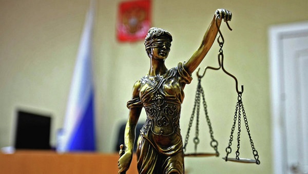 Житель Воткинского района Удмуртии получил 15 лет тюрьмы за изнасилование 15-летней дочери