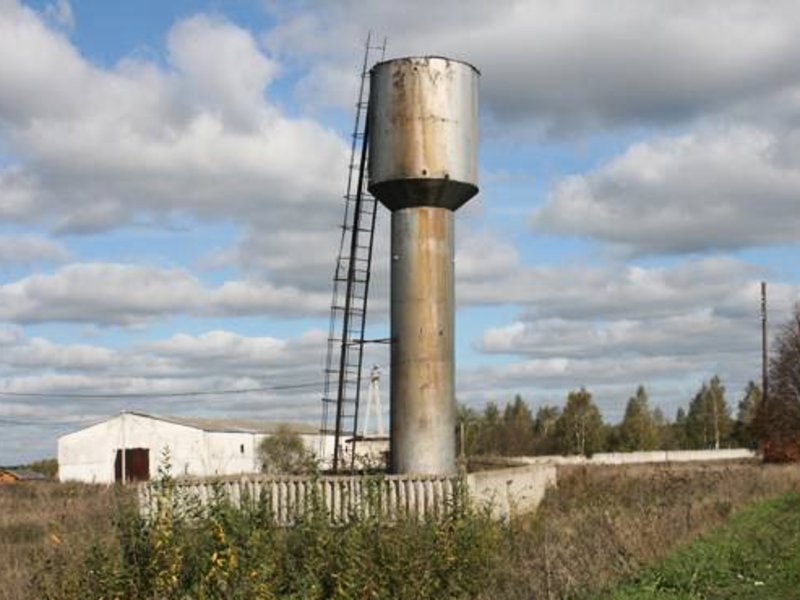 Упавшую в микрорайоне Ижевска Шунды водонапорную башню восстановят за счет жителей