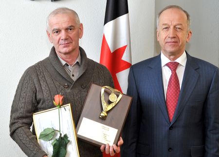 В Удмуртии определили победителей премии «Репутация и доверие–2012»