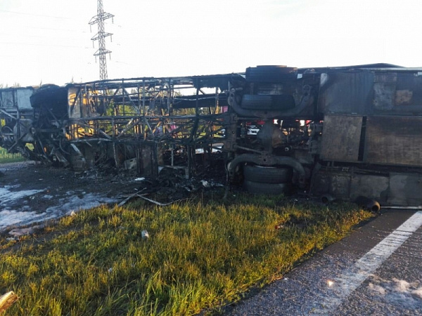 Количество погибших в ДТП автобуса "Самара-Ижевск" и грузовика в Татарстане достигло 14
