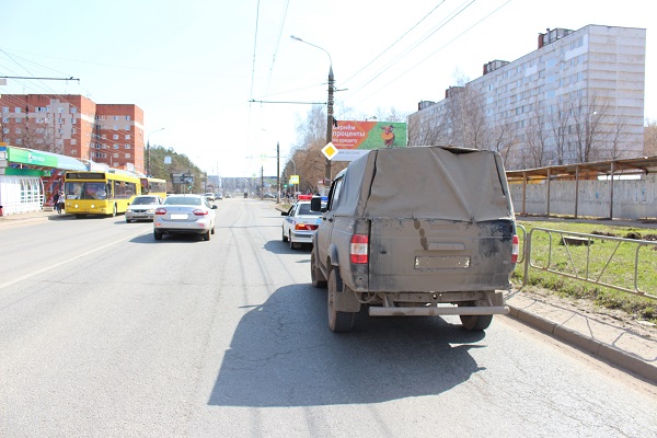 В Ижевске сотрудники ГИБДД еле как остановили «УАЗ» без тормозов