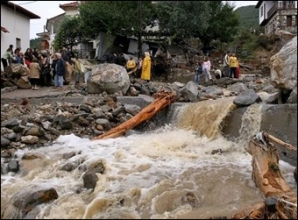 Российских туристов среди  погибших на наводнении в Турции нет