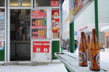 Сити-менеджер Ижевска Денис Агашин купил пиво в ларьке 