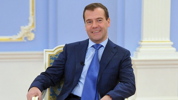 Путин предложил Госдуме переназначить Медведева премьер-министром