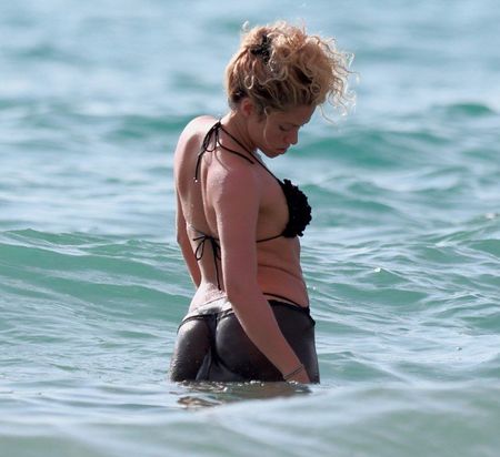летняя Шакира показала откровенные фото с пляжа: Личности: Ценности: вторсырье-м.рф