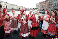 Удмуртские семьи отвезли в лагерь