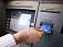 Бармен в Удмуртии обналичила банковскую карту клиента