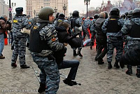 В Москве стихийно собирается акция в память о жертвах теракта в Домодедово