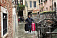 Власти Венеции будут штрафовать туристов за шумные чемоданы