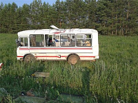 Четыре человека пострадали в перевернувшемся автобусе в Удмуртии