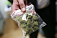 Подростка-рецидивиста задержали в Сарапуле с пакетом марихуаны