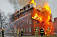 19 человек эвакуировали из горящего здания в Сарапуле