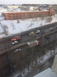 В Ижевске ребенок провалился в яму рядом с заброшенным зданием на Союзной