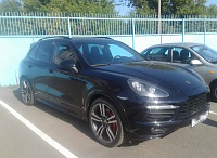 Приставы арестовали принадлежащий ижевчанину «Porsche Cayenne GTS» за долг в 26 млн рублей