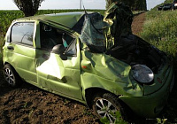 Девушка оказалась под колесами автомобиля в деревне Лудорвай