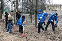 Сезон субботников продлится в Воткинске до 9 мая 