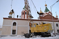 Купола установили на постаменты Предела Вознесения в Глазове