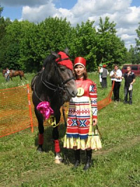 На Гербере сотрудницу «АИФ в Удмуртии» признали самой красивой наездницей