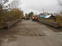 Мост через реку Сыга закрыли в Глазове